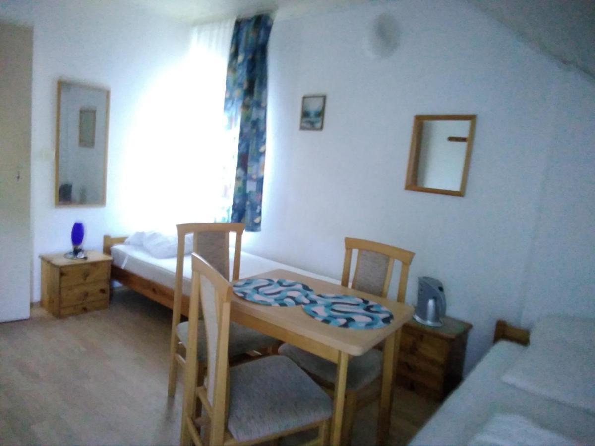 Dom Pod Sosnami Bed & Breakfast Mielno  Dış mekan fotoğraf